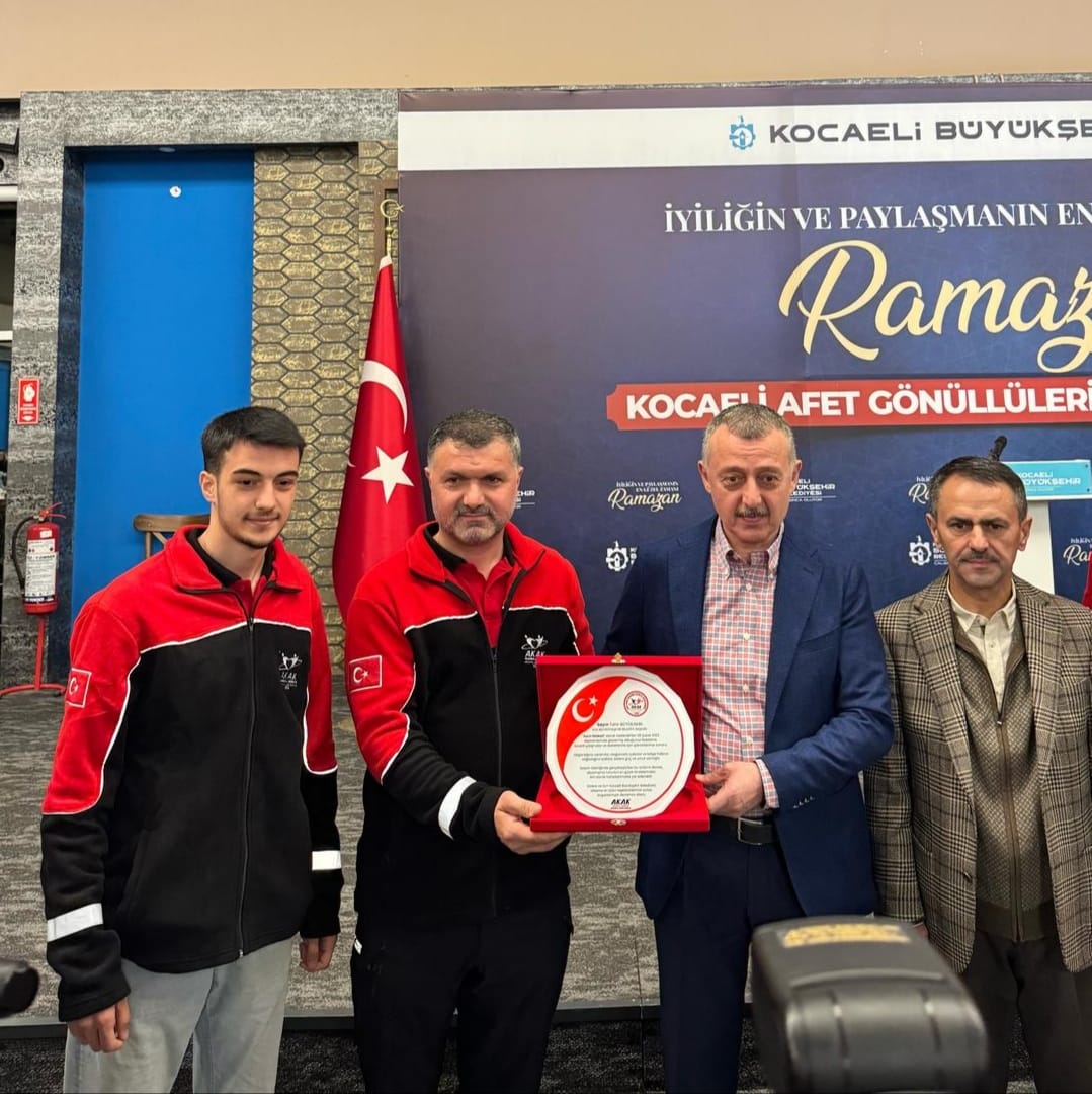 Kocaeli Afet Platformu'nun düzenlediği iftar programına katıldık.