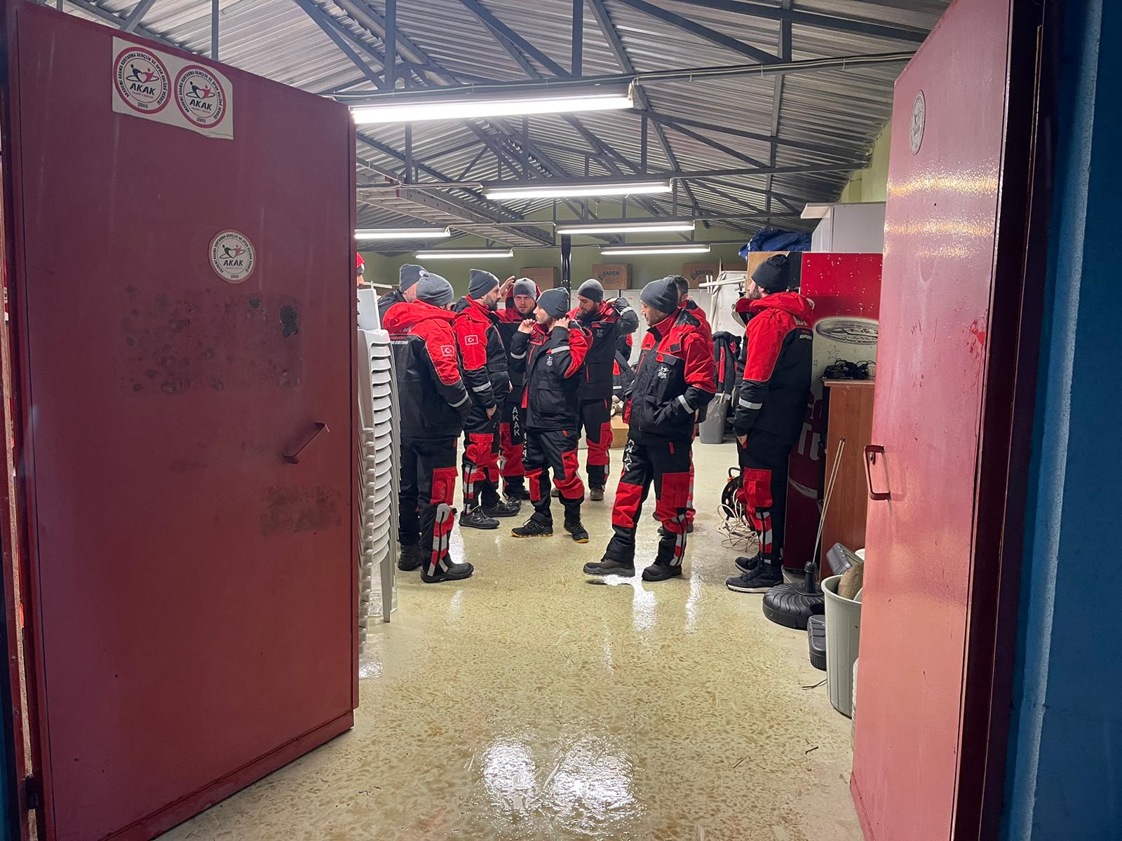 Akak Arama Kurtarma deprem gidiş