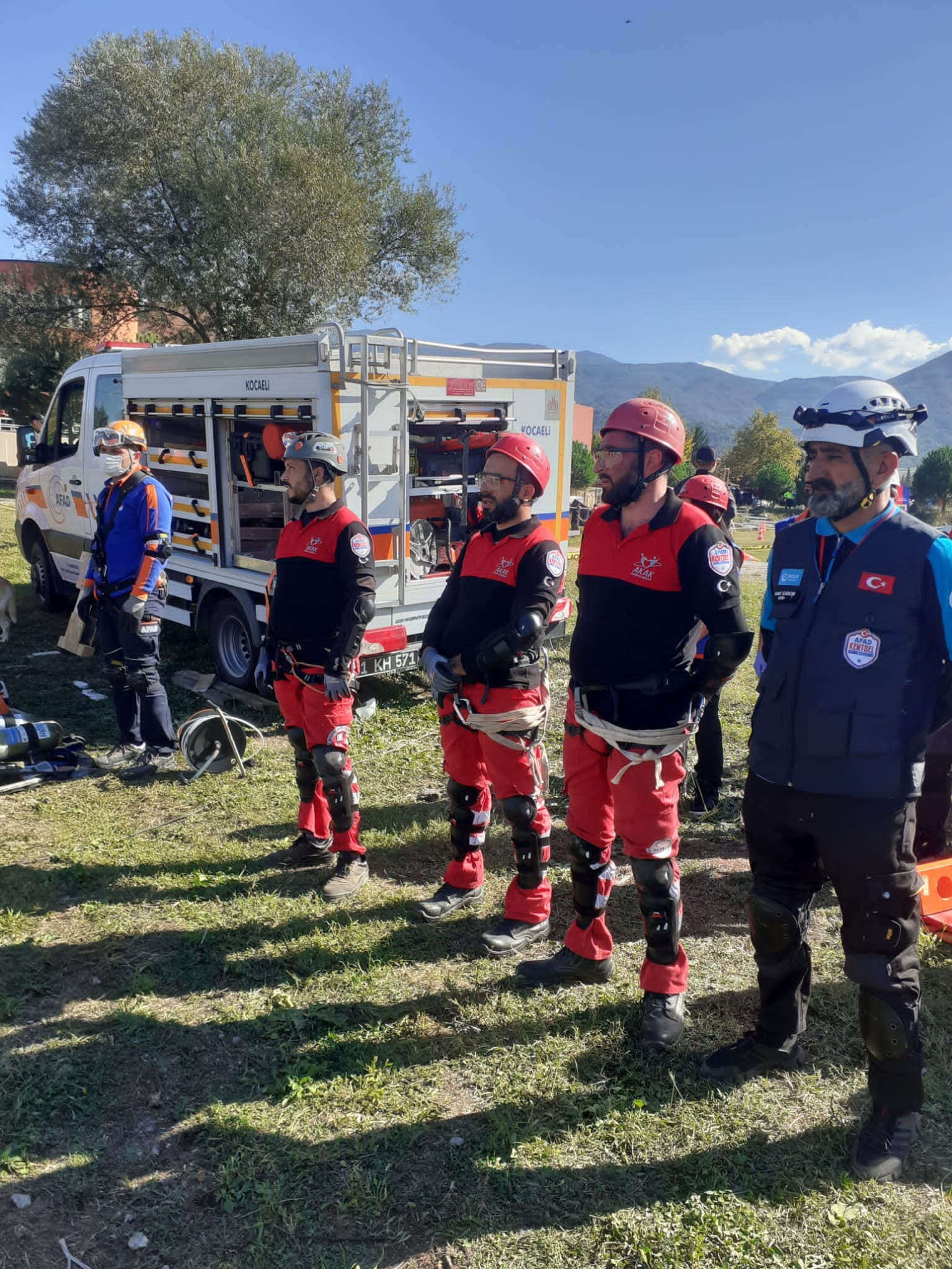 Kartepe'de 5.6 Büyüklüğünde Deprem Tatbikatı